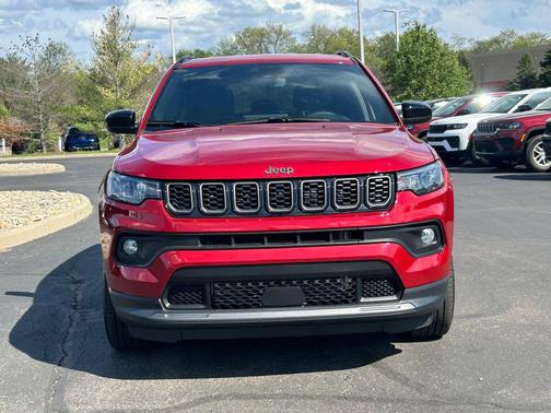 Red Hot Pearlcoat 2025 Jeep Compass Latitude