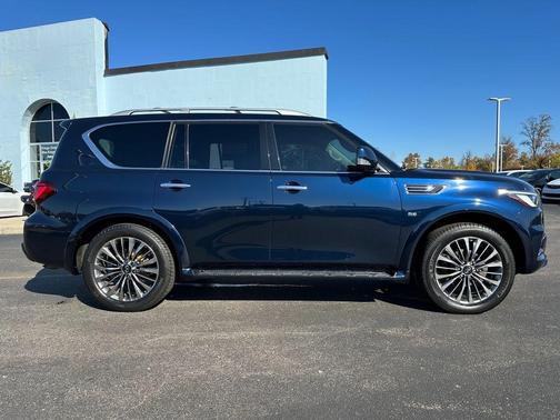 2018 INFINITI QX80 Base