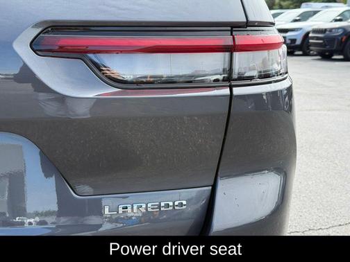 Baltic Gray Metallic Clearcoat 2023 Jeep Grand Cherokee L Laredo