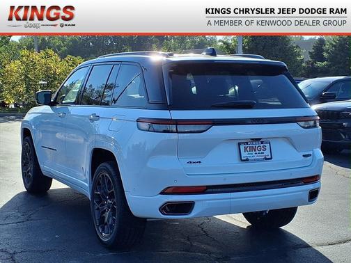 2025 Jeep Grand Cherokee Summit