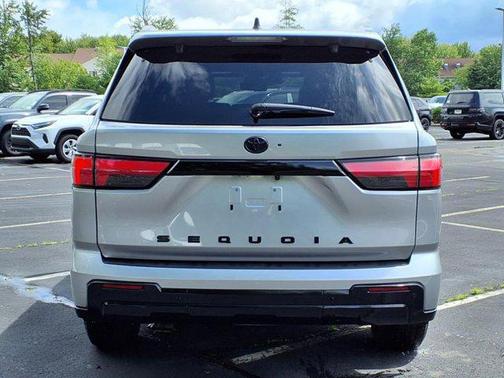 2024 Toyota Sequoia Platinum