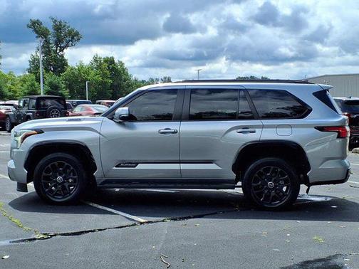 2024 Toyota Sequoia Platinum
