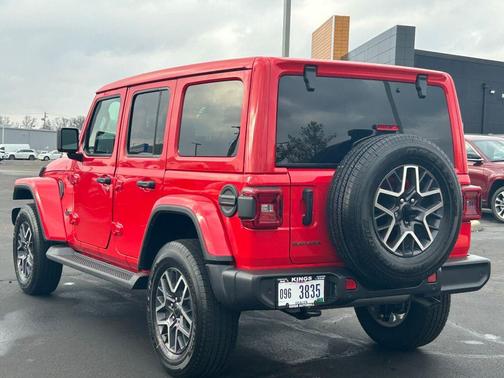 2026 Jeep Wrangler 4-Door Sahara 4x4