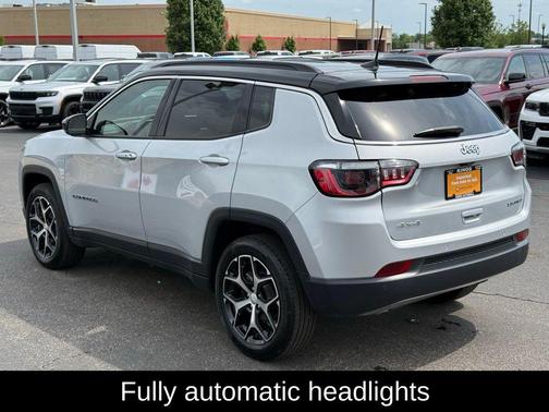 Silver Zynith Metallic Clearcoat 2024 Jeep Compass Limited