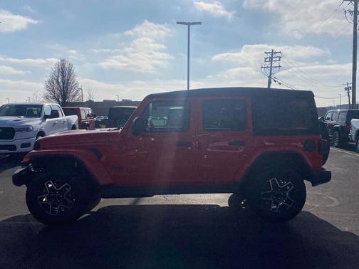 2026 Jeep Wrangler 4-Door Sahara 4x4