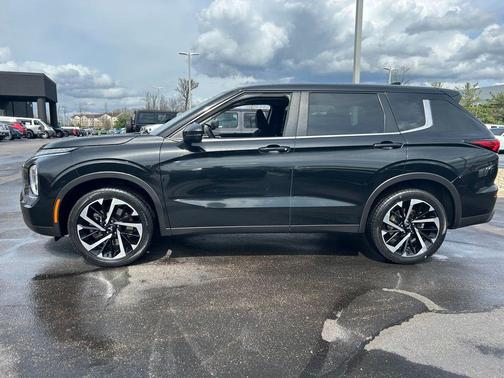 2022 Mitsubishi Outlander ES 2.5 S-AWC