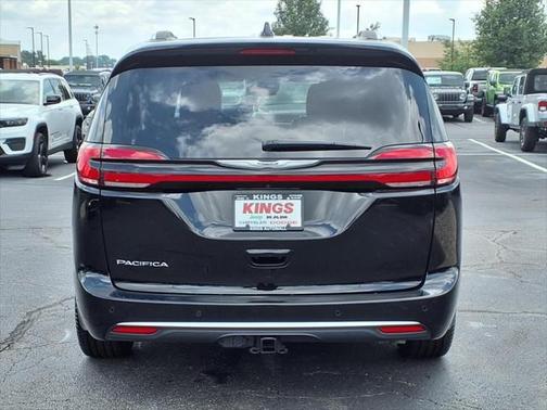 2025 Chrysler Pacifica L