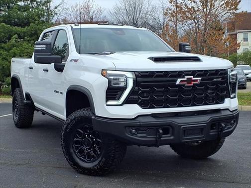 2024 Chevrolet Silverado 2500 4WD Crew Cab Standard Bed ZR2