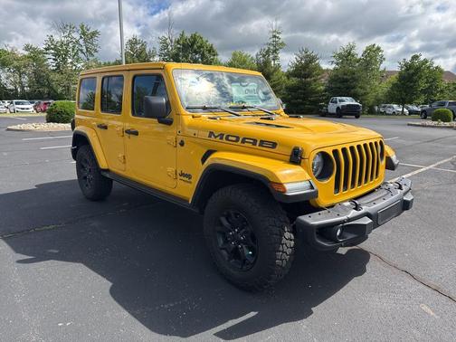 Hellayella Clearcoat 2018 Jeep Wrangler Unlimited Moab 4x4