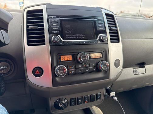 2015 Nissan Frontier SV