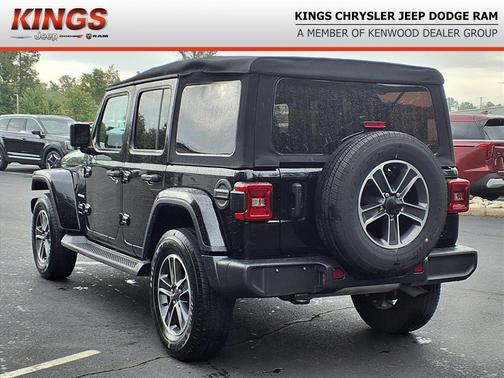 2023 Jeep Wrangler 4-Door Sahara 4x4