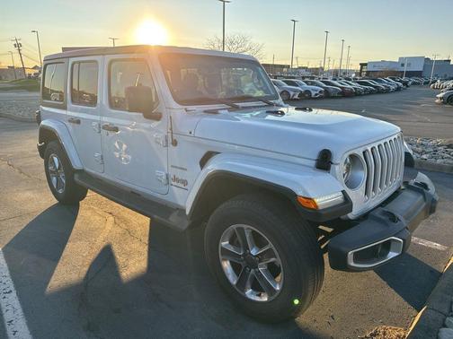 2023 Jeep Wrangler 4-Door Sahara 4x4