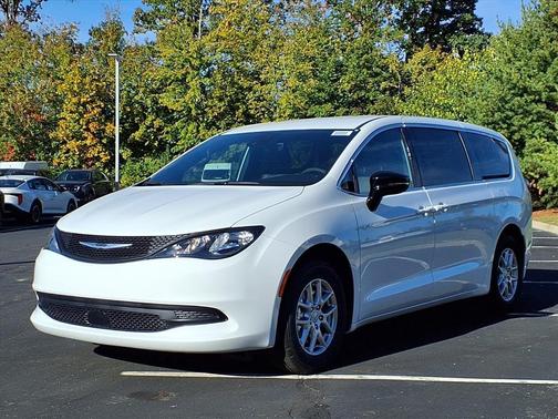2026 Chrysler Voyager LX