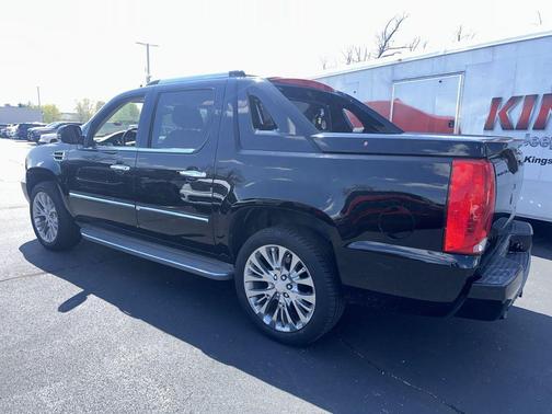 Black Raven 2013 Cadillac Escalade EXT Luxury