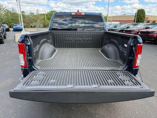 Patriot Blue Pearlcoat 2023 RAM 1500 Big Horn/Lone Star