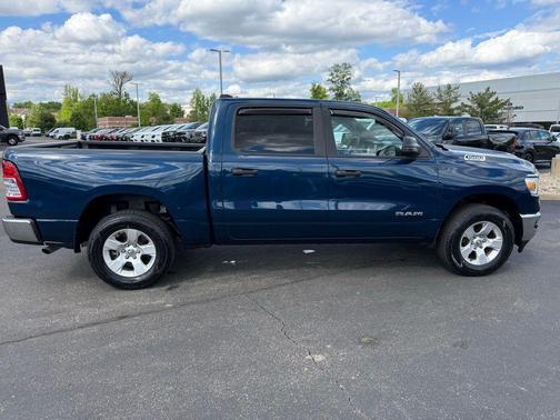 Patriot Blue Pearlcoat 2023 RAM 1500 Big Horn/Lone Star
