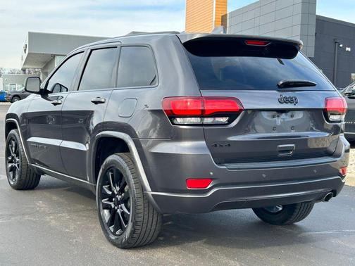 2018 Jeep Grand Cherokee Altitude