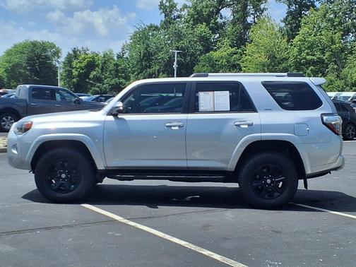 2022 Toyota 4Runner SR5 Premium