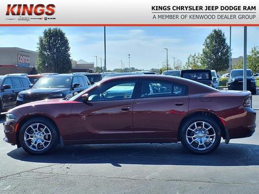 2017 Dodge Charger SE