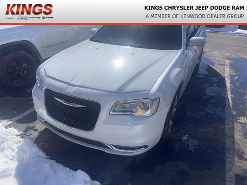 2016 Chrysler 300 S