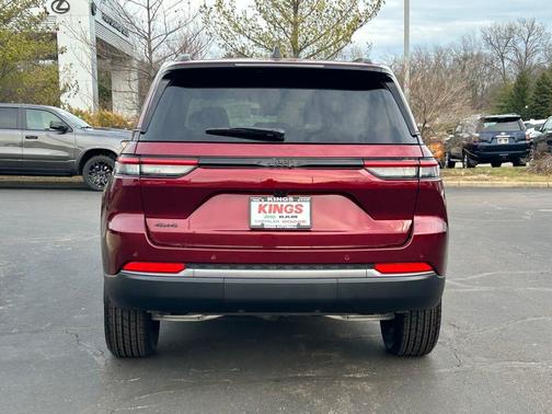 2025 Jeep Grand Cherokee Altitude