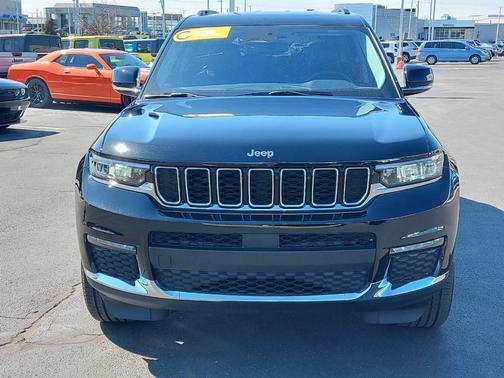 Photo 2 of 29 of 2022 Jeep Grand Cherokee L Limited