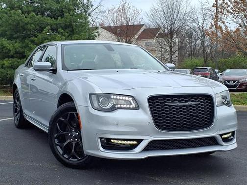 2023 Chrysler 300 Touring