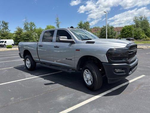 2020 RAM 2500 Tradesman Crew Cab 4X4 6'4' Box