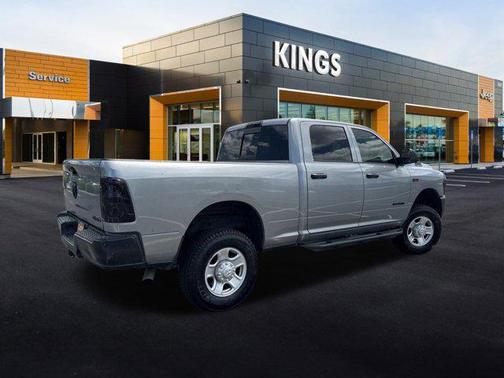 2020 RAM 2500 Tradesman Crew Cab 4X4 6'4' Box