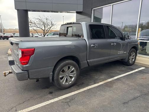 2018 Nissan Titan SV