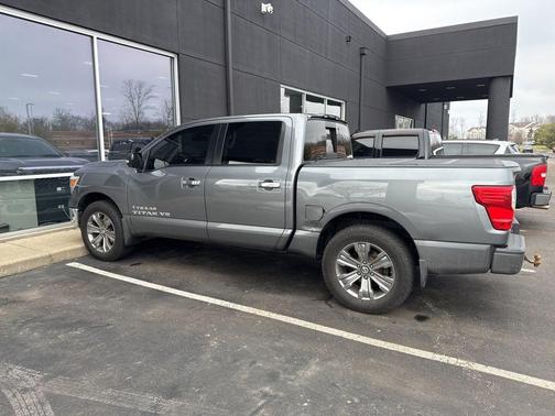 2018 Nissan Titan SV