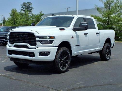 2025 RAM 2500 Big Horn Crew Cab 4x4 6'4' Box