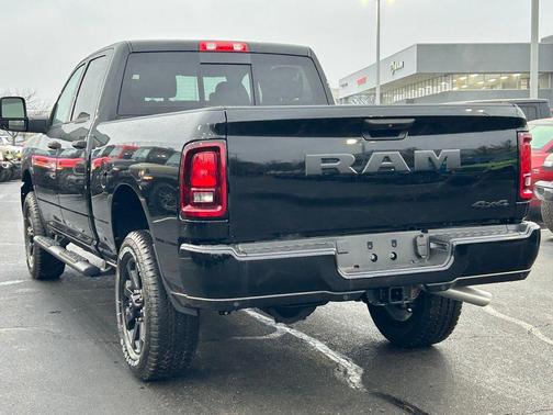 2026 RAM 2500 Black Express Crew Cab 4x4 6'4' Box