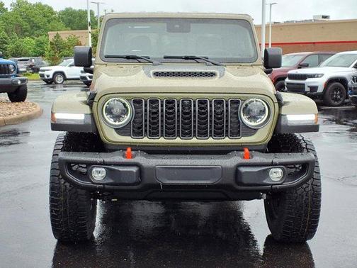 2025 Jeep Gladiator Mojave X