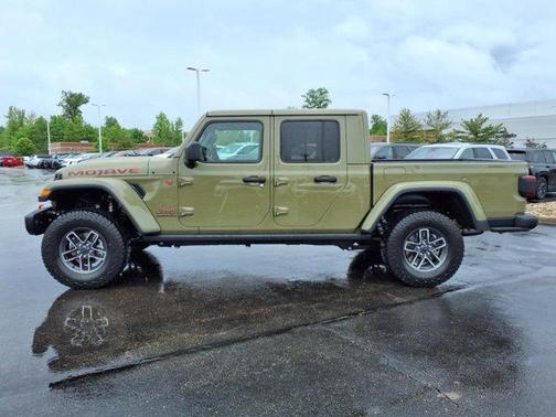 2025 Jeep Gladiator Mojave X
