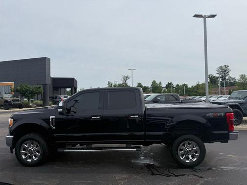 Shadow Black 2018 Ford F-250 Lariat