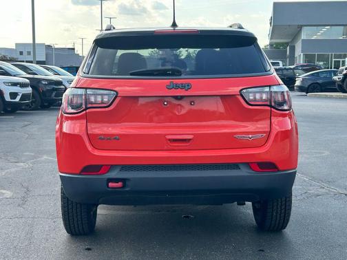 Spitfire Orange Clearcoat 2020 Jeep Compass Trailhawk