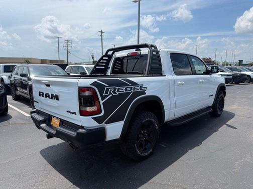 Bright White Clearcoat 2022 RAM 1500 Rebel