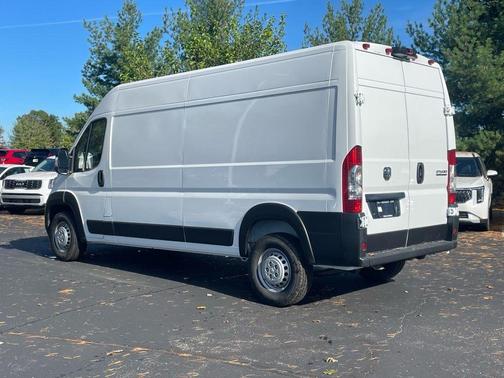 2024 RAM ProMaster 2500 Tradesman