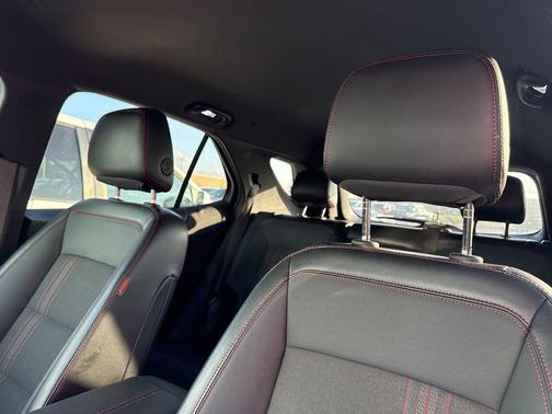 2023 Chevrolet Equinox FWD RS