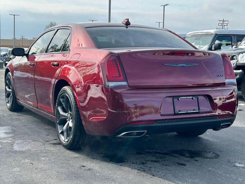 2023 Chrysler 300 Touring