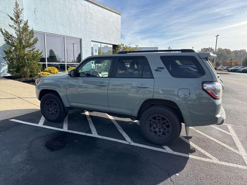 2022 Toyota 4Runner TRD Off Road Premium