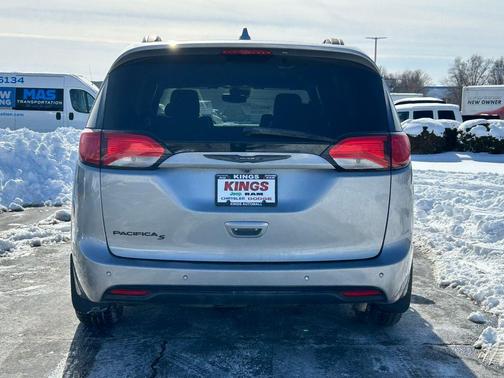 2020 Chrysler Pacifica Touring-L Plus