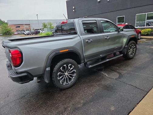 Sterling Metallic 2025 GMC Canyon Denali