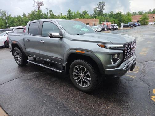 Sterling Metallic 2025 GMC Canyon Denali
