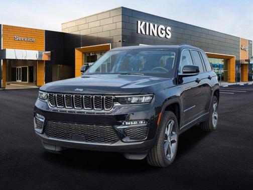 Diamond Black Crystal Pearlcoat 2023 Jeep Grand Cherokee 4xe