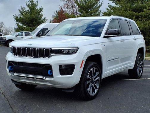 2022 Jeep Grand Cherokee 4xe Overland