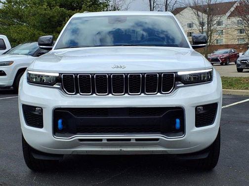 2022 Jeep Grand Cherokee 4xe Overland