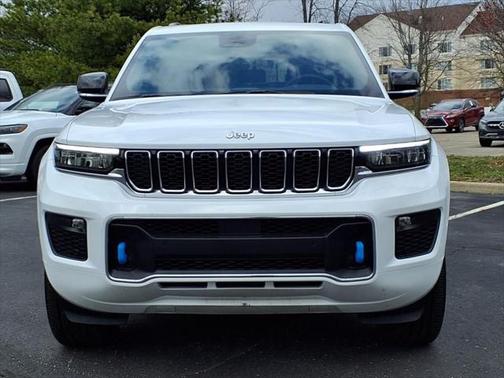 2022 Jeep Grand Cherokee 4xe Overland