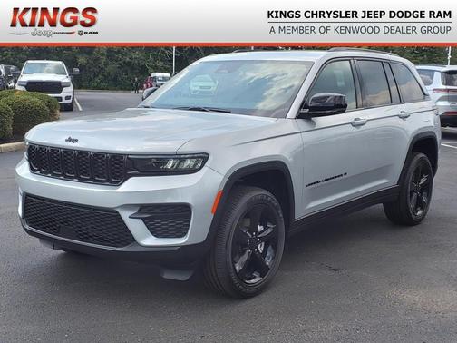 Silver Zynith 2024 Jeep Grand Cherokee Altitude